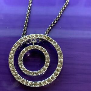 Gorgeous necklace 23”*